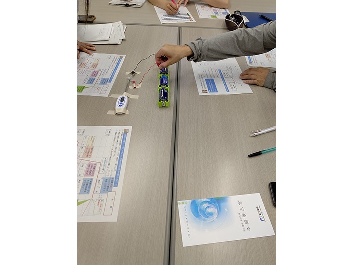 先生方の実験の様子